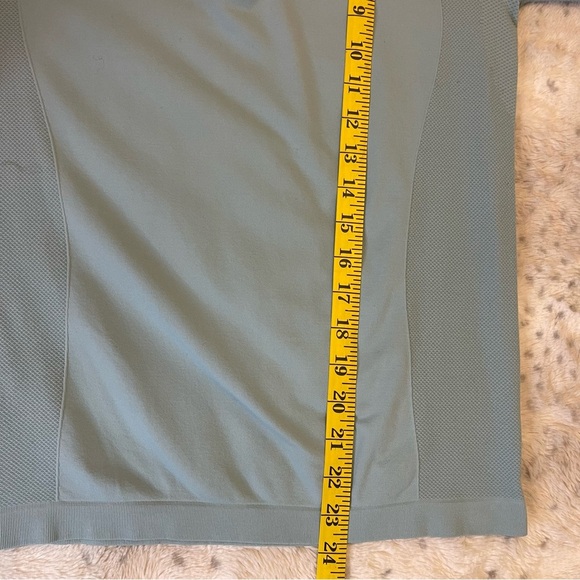 Sweaty Betty Blue Fitted Zippered Polo Sweatshirt - Picture 9 of 10